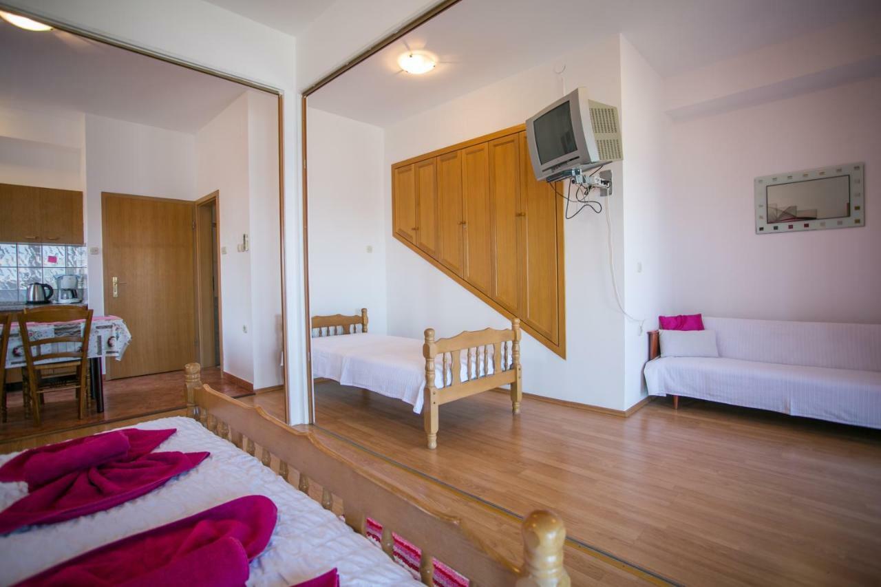 Apartments Katica セニ エクステリア 写真